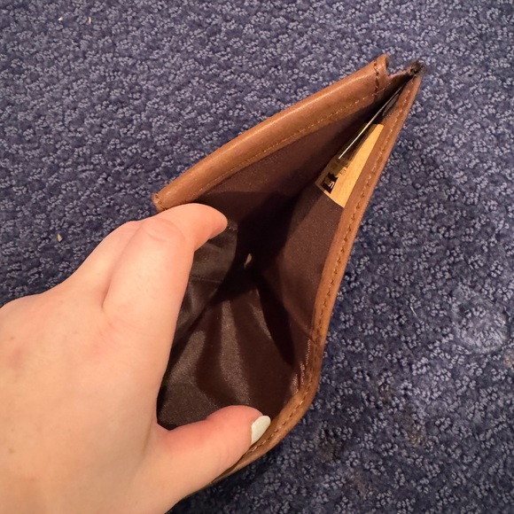 Brand New Levi’s leather wallet - Picture 6 of 9